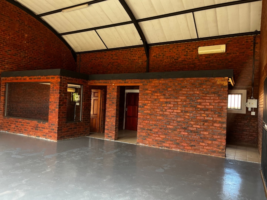 To Let commercial Property for Rent in Melodie North West